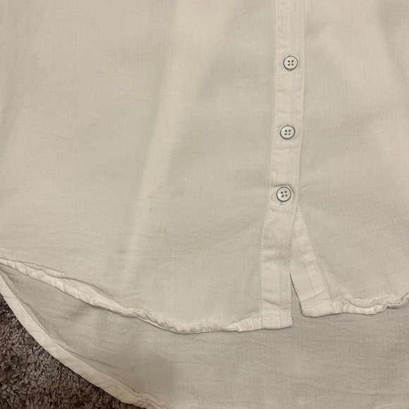Women's Harper White Short-Sleeve Button Down - Picture 8 of 11